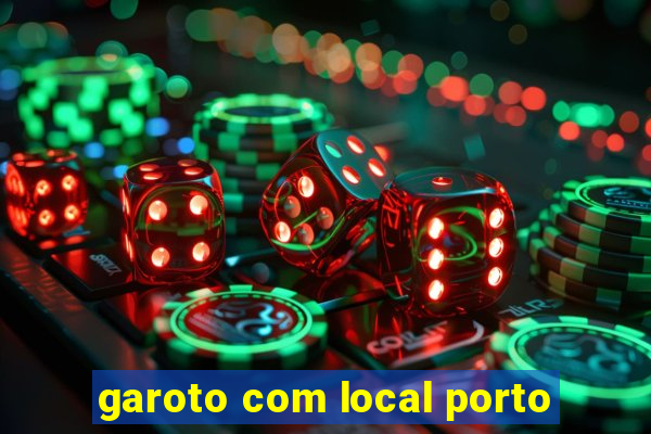 garoto com local porto